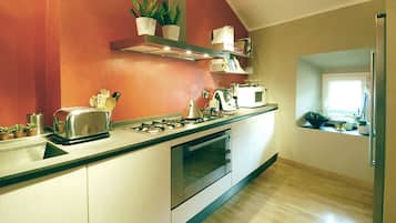 Coffee/tea maker