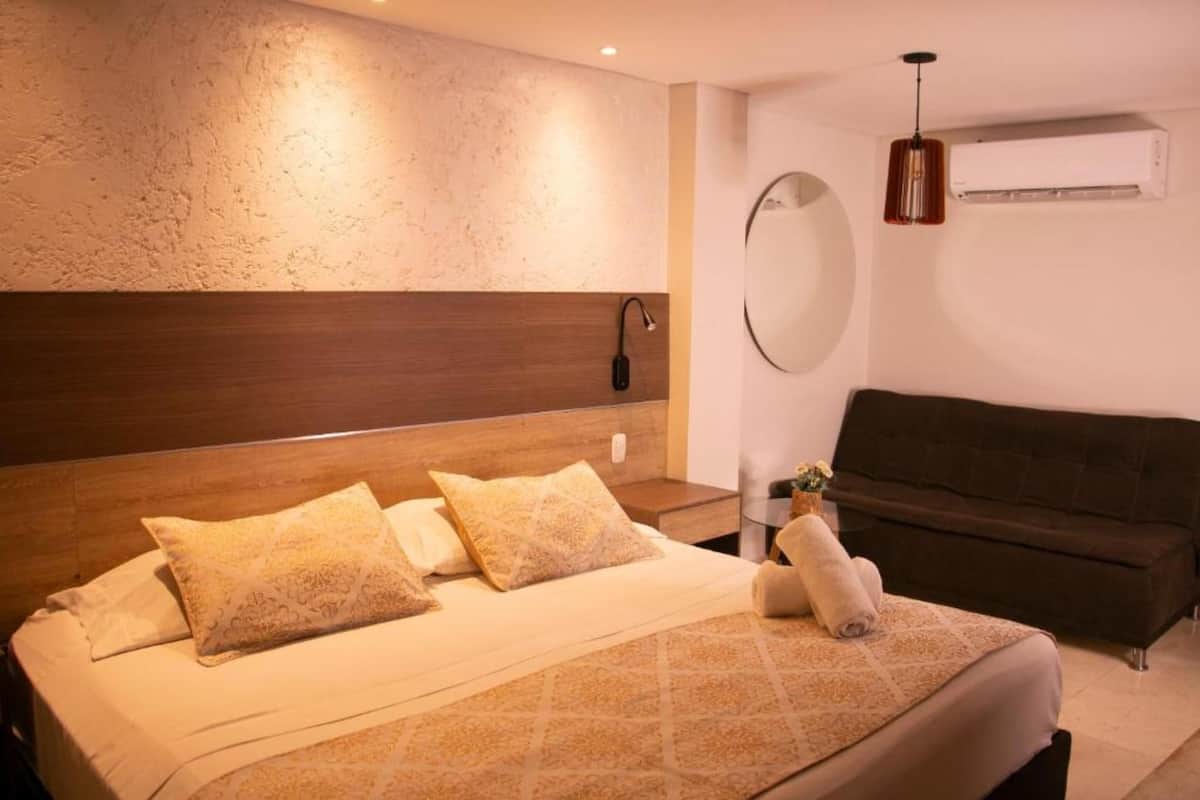1 habitación, minibar, caja de seguridad en la habitación y escritorio