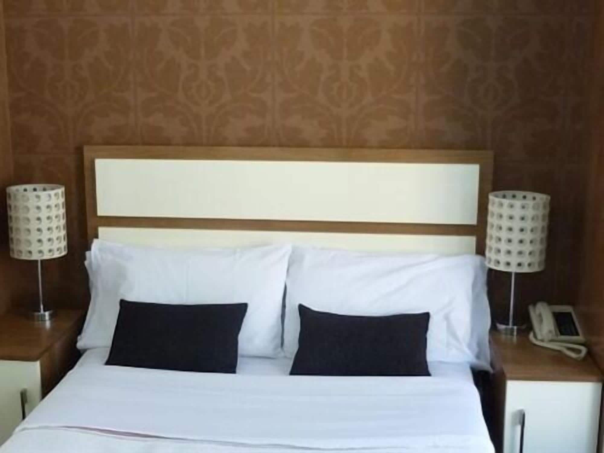 Double or Twin Room, Ensuite