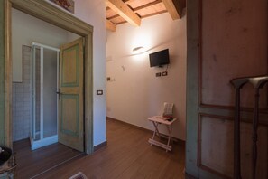 Superior Single Room | Room amenity