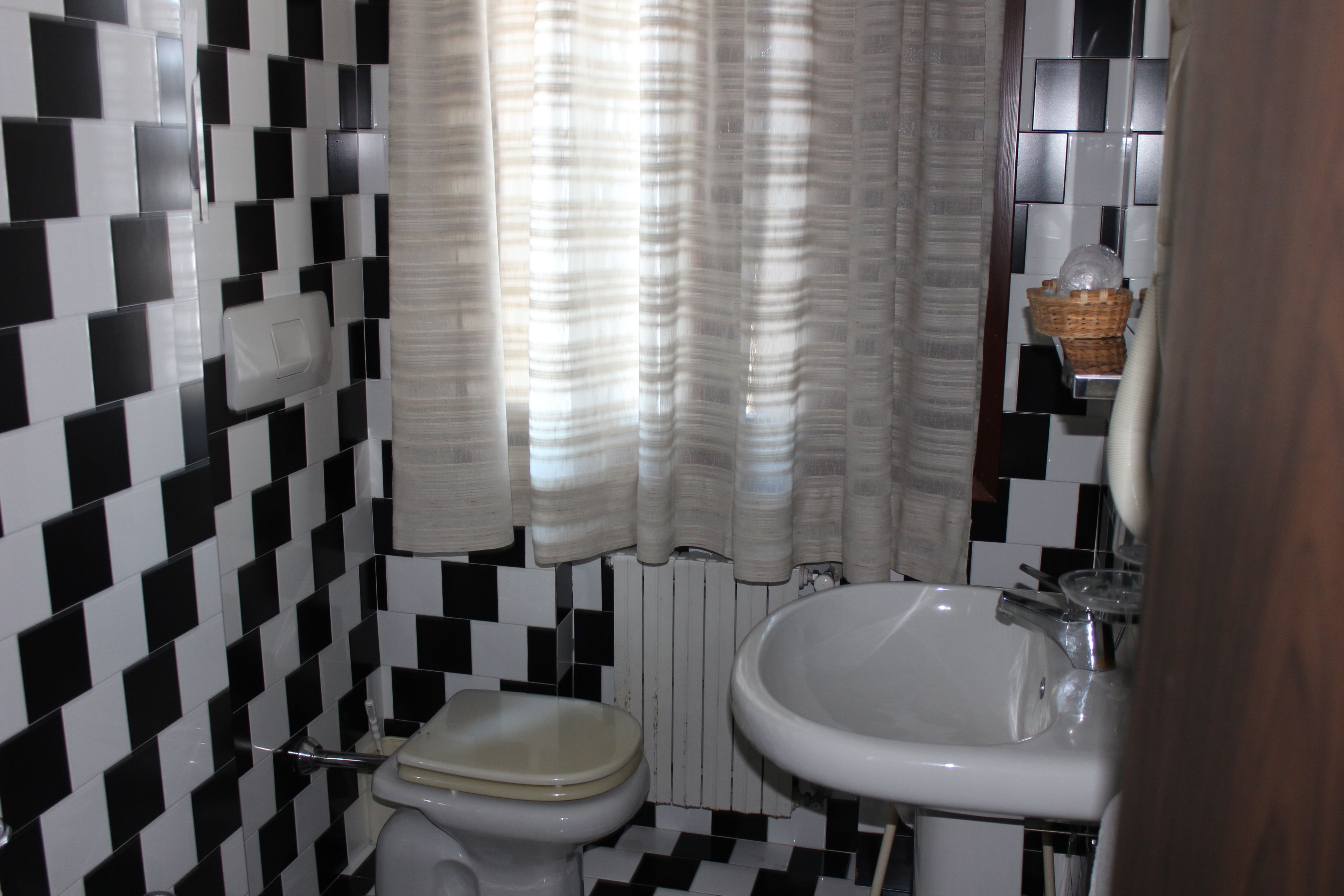 triple room | bathroom | shower, hair dryer, towels