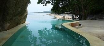 The Bay Resort & Restaurant