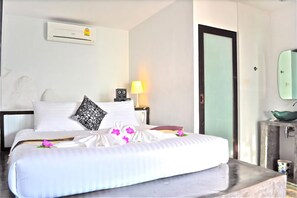 Deluxe Room with Terrace, Beachfront | Premium bedding, minibar, in-room safe, individually furnished - The Bay Resort & Restaurant (Ko Pha-ngan)
