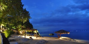 Playa privada y pesca