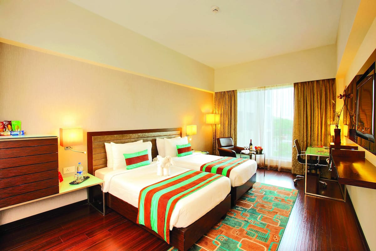 Chambre Standard, 1 lit double | Minibar, coffres-forts dans les chambres, fer et planche à repasser