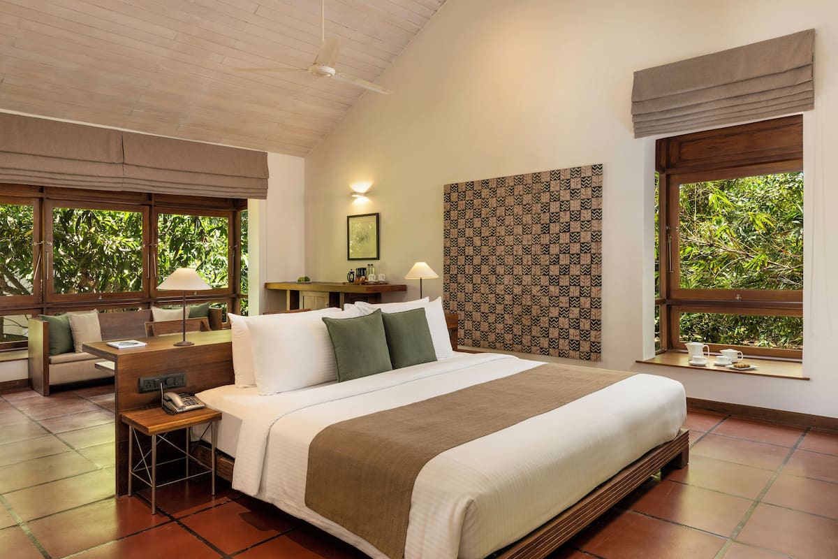 1 bedroom, premium bedding, minibar, in-room safe