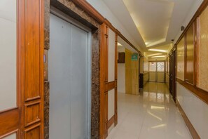 Interior detail - Hotel Mina International (Mumbai)