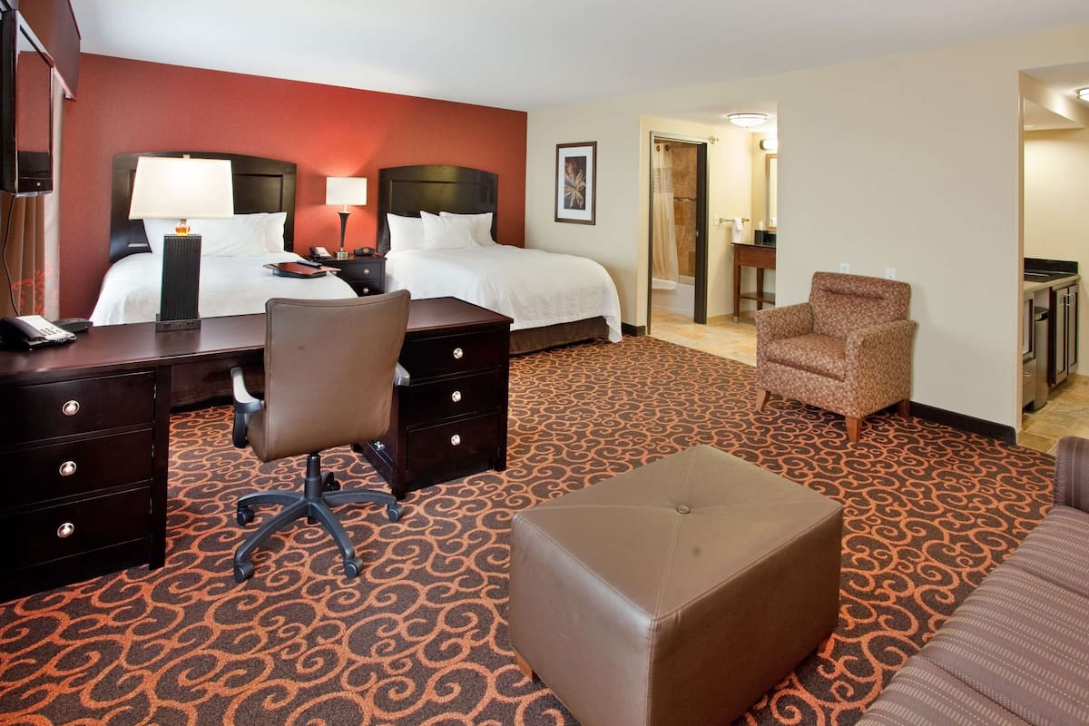 studio suite, 2 queen beds, non smoking | desk, iron/ironing board, free cots/infant beds, wifi