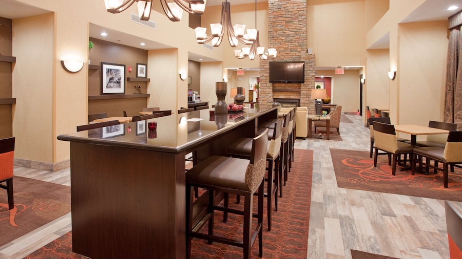 Hampton Inn & Suites Dickinson