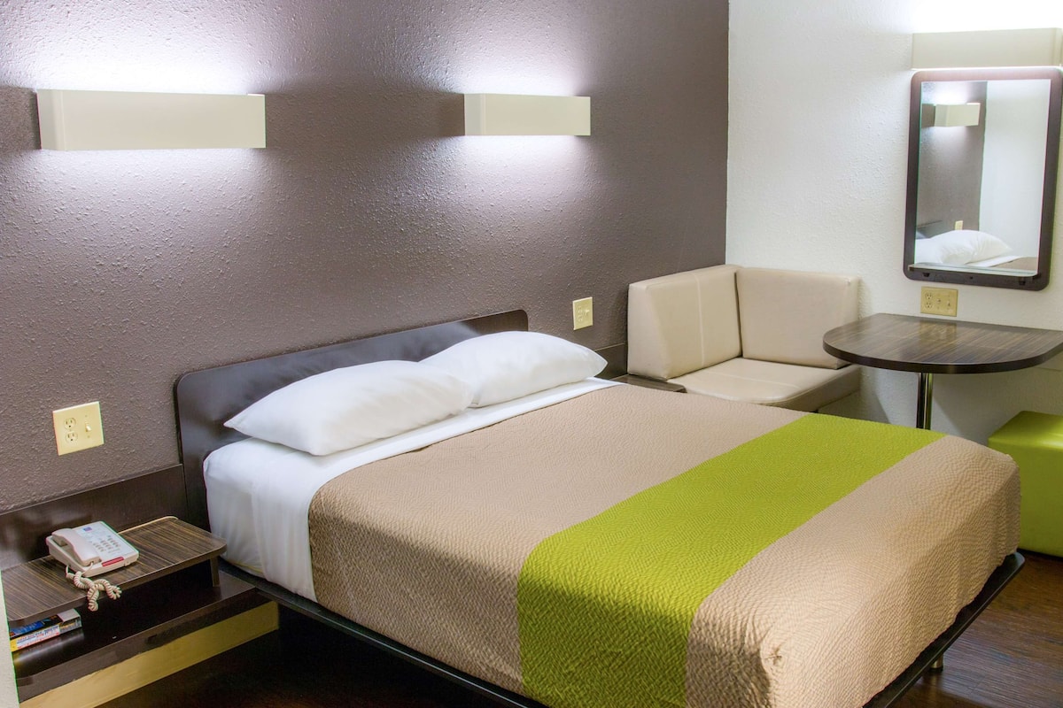 1 habitación, ropa de cama de alta calidad y decoración personalizada