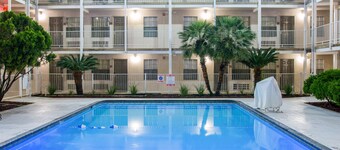 สตูดิโอ 6 แซนแอนโทนิโอ เท็กซัส - ฐานทัพอากาศแล็คแลนด์