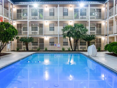 Studio 6 San Antonio, TX - Lackland AFB