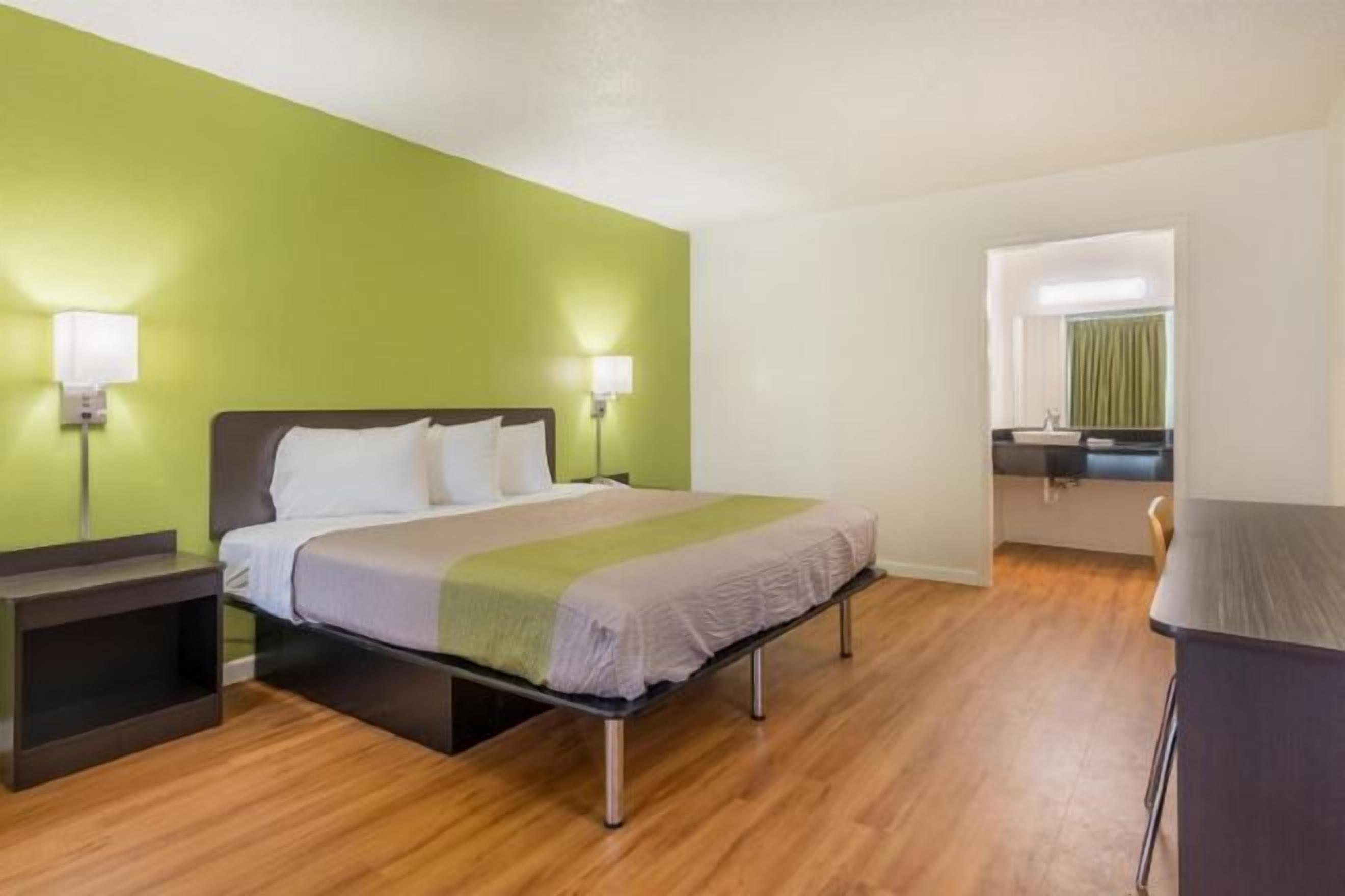 Wifi gratis y ropa de cama 