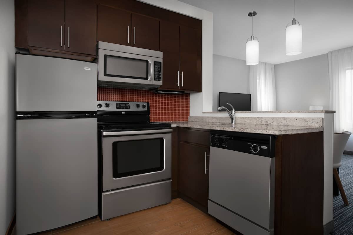 suite, 2 bedrooms (hearing accessible) | in-room safe, desk, blackout curtains, iron/ironing board