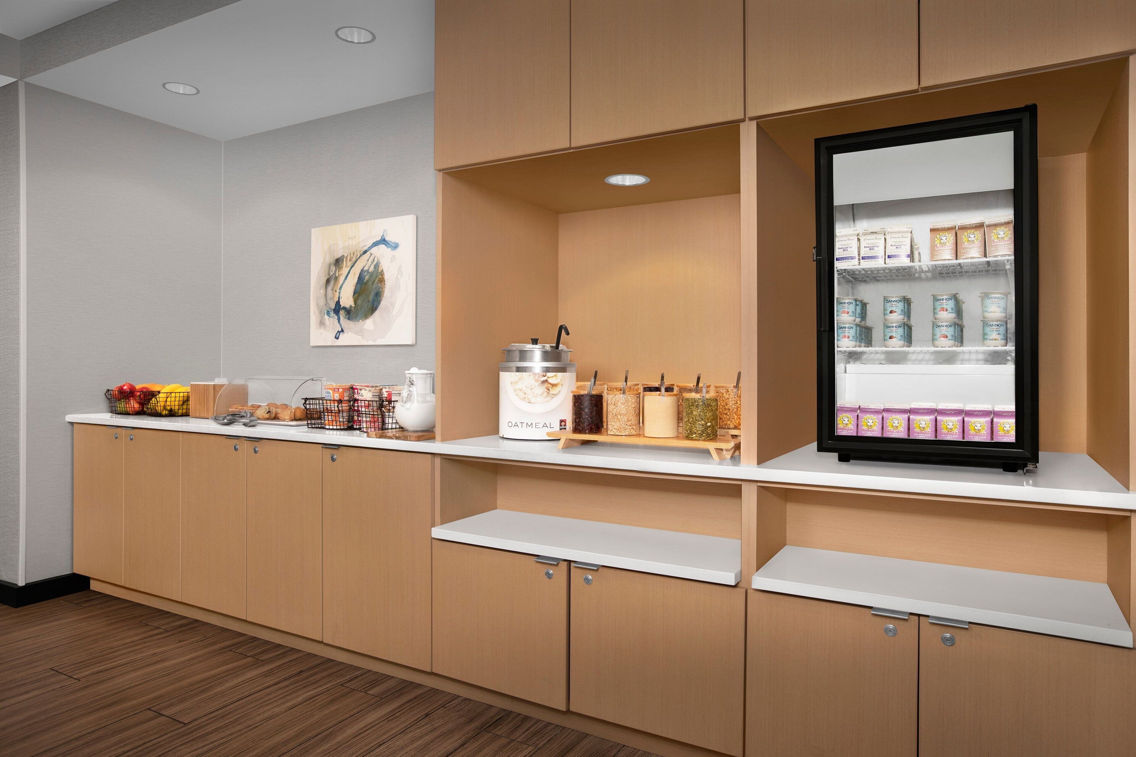 free daily continental breakfast