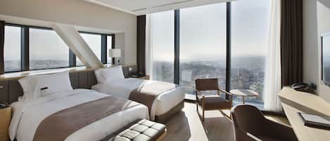 Twin deluxe room w view | Premium bedding, down comforters, minibar, in-room safe