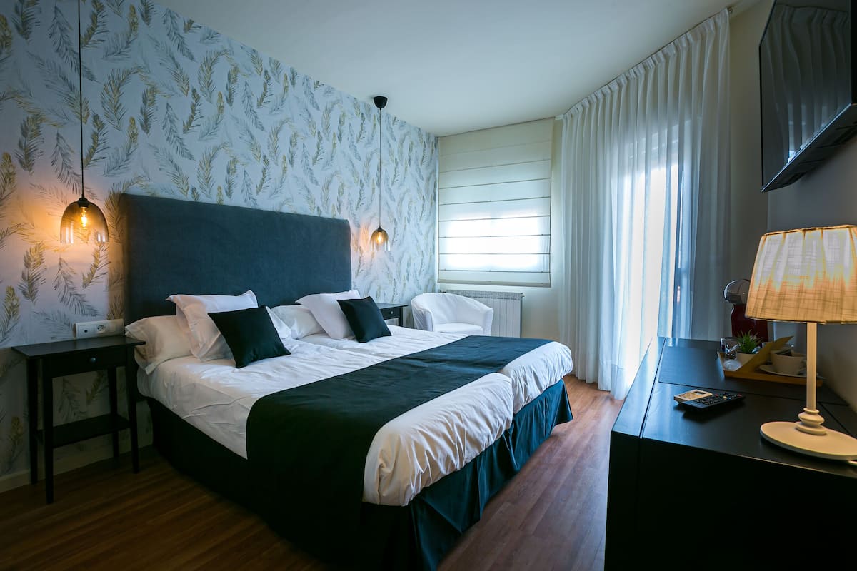 Double or Twin Room, Mountain View | Free cots/infant beds, rollaway beds, free WiFi, bed sheets