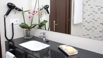 Gratis toiletartikelen, handdoeken