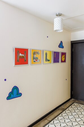 Standard Room | Premium bedding, down duvets, minibar, in-room safe - Tantalo Hotel (Panama City)