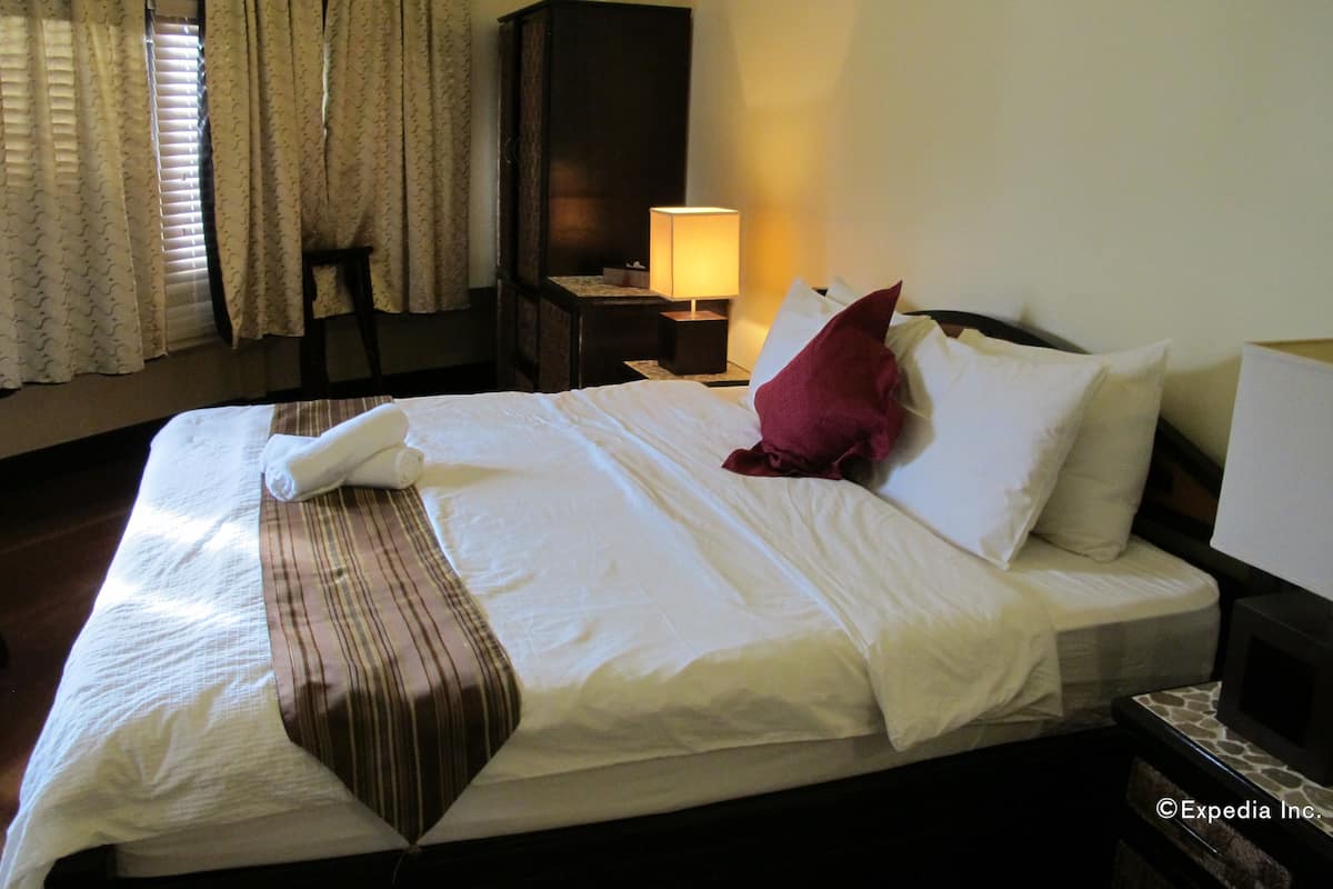 Single Room | Select Comfort beds, in-room safe, cribs (surcharge)