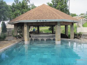 Outdoor pool - Utopia Resort and Spa (Puerto Galera)
