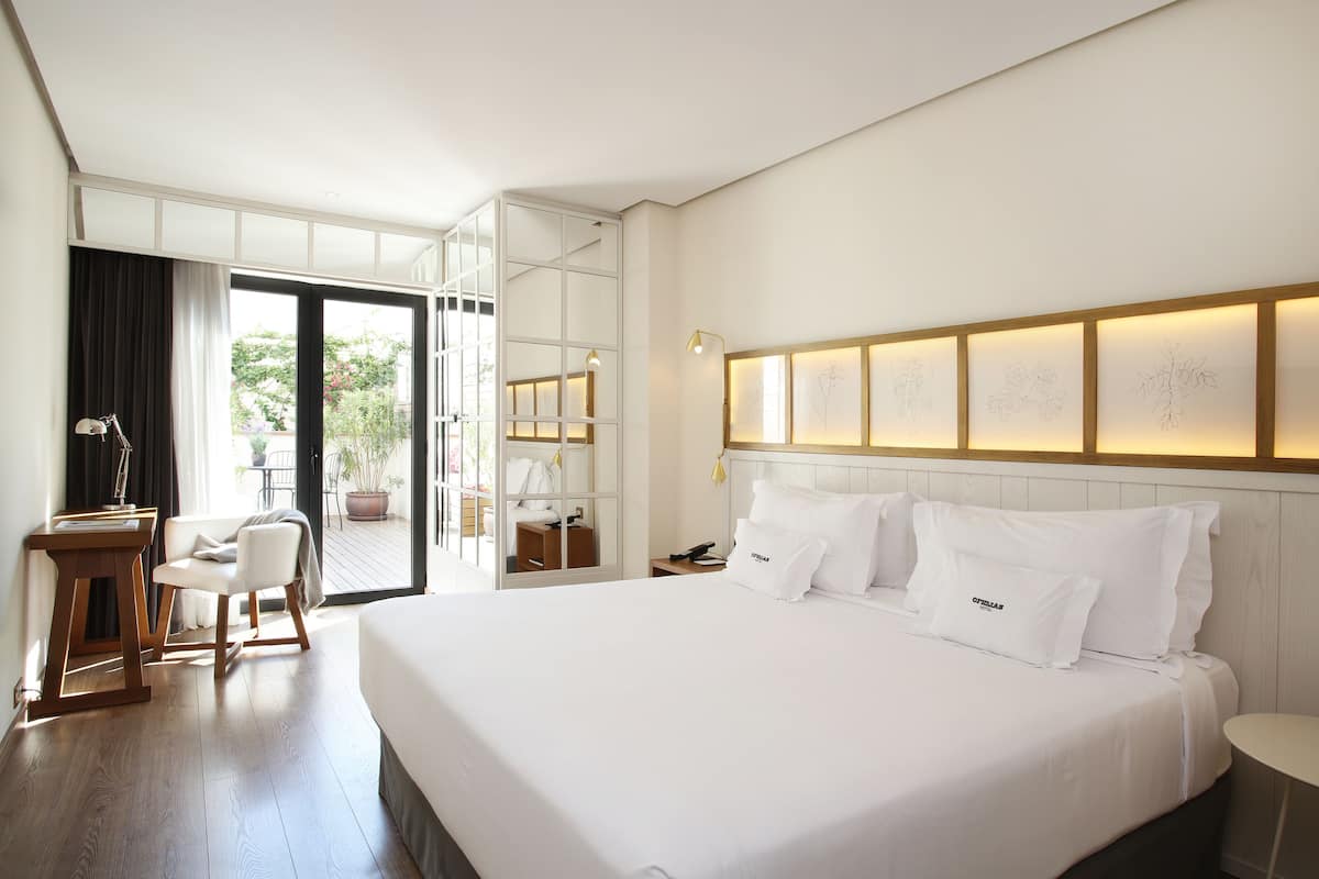 1 Schlafzimmer, hochwertige Bettwaren, Daunenbettdecken, Minibar