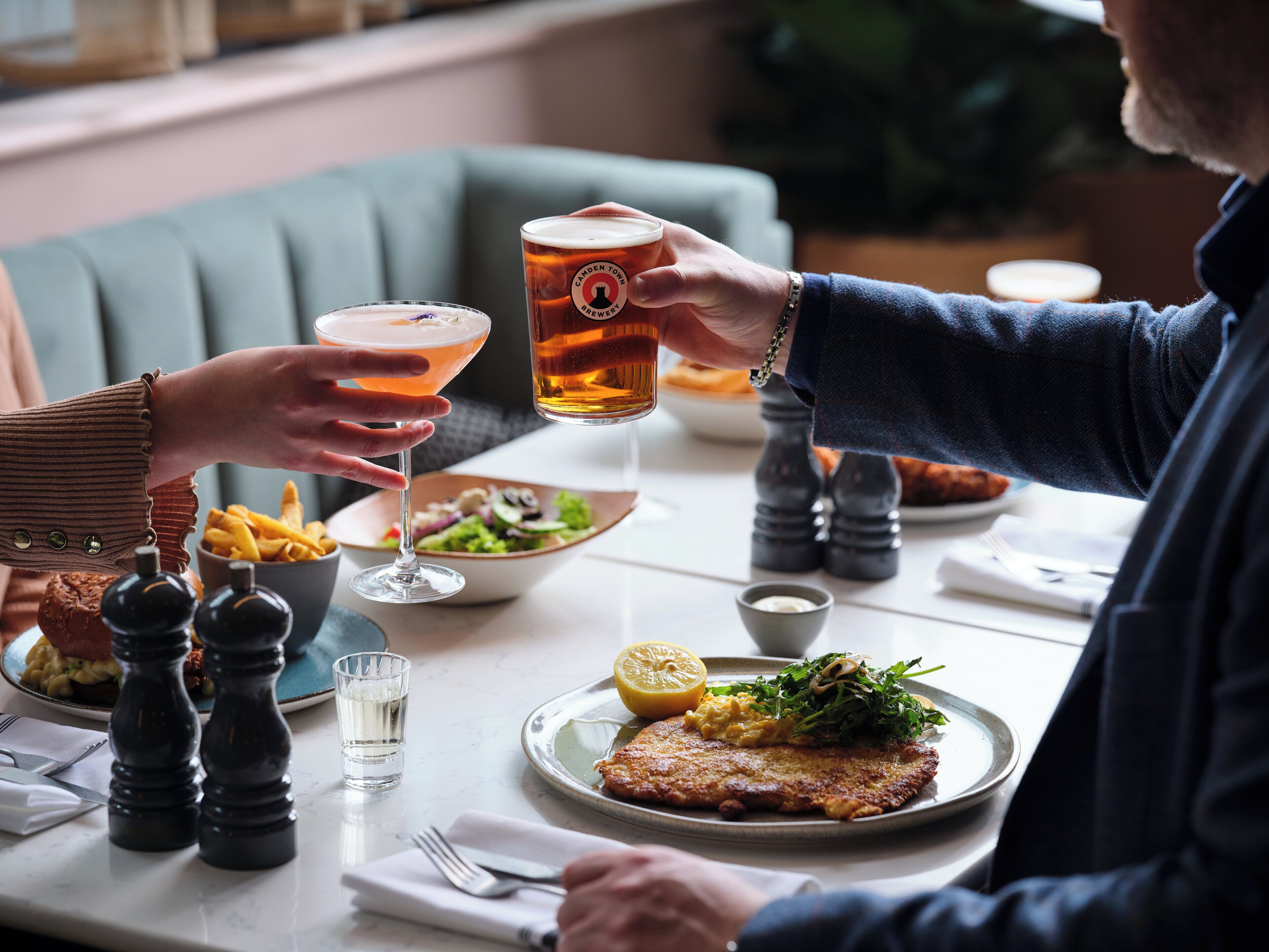 breakfast, lunch and dinner served