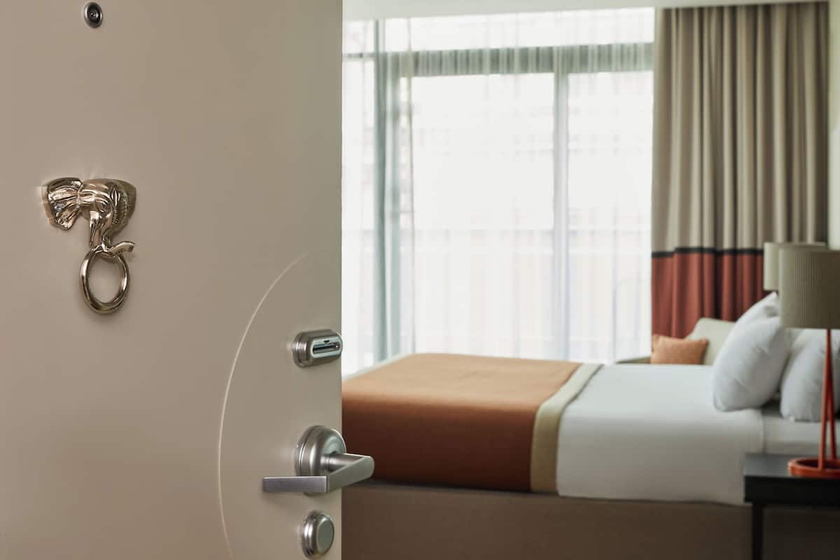1 bedroom, in-room safe, desk, laptop workspace