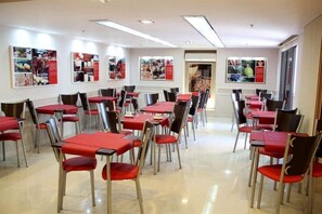 Desayuno buffet incluido todos los días