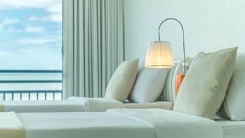 Suite | In-room safe, desk, free WiFi, bed sheets
