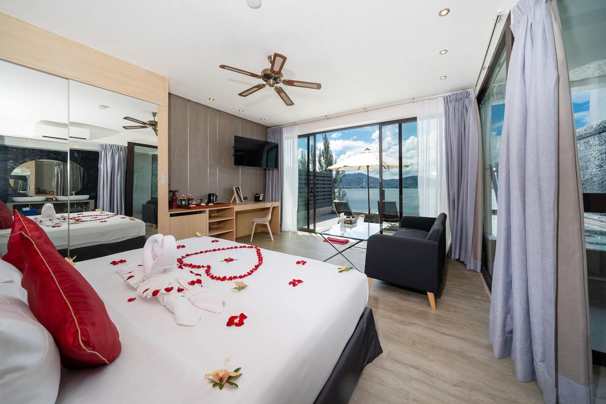 Oceanfront Deluxe
