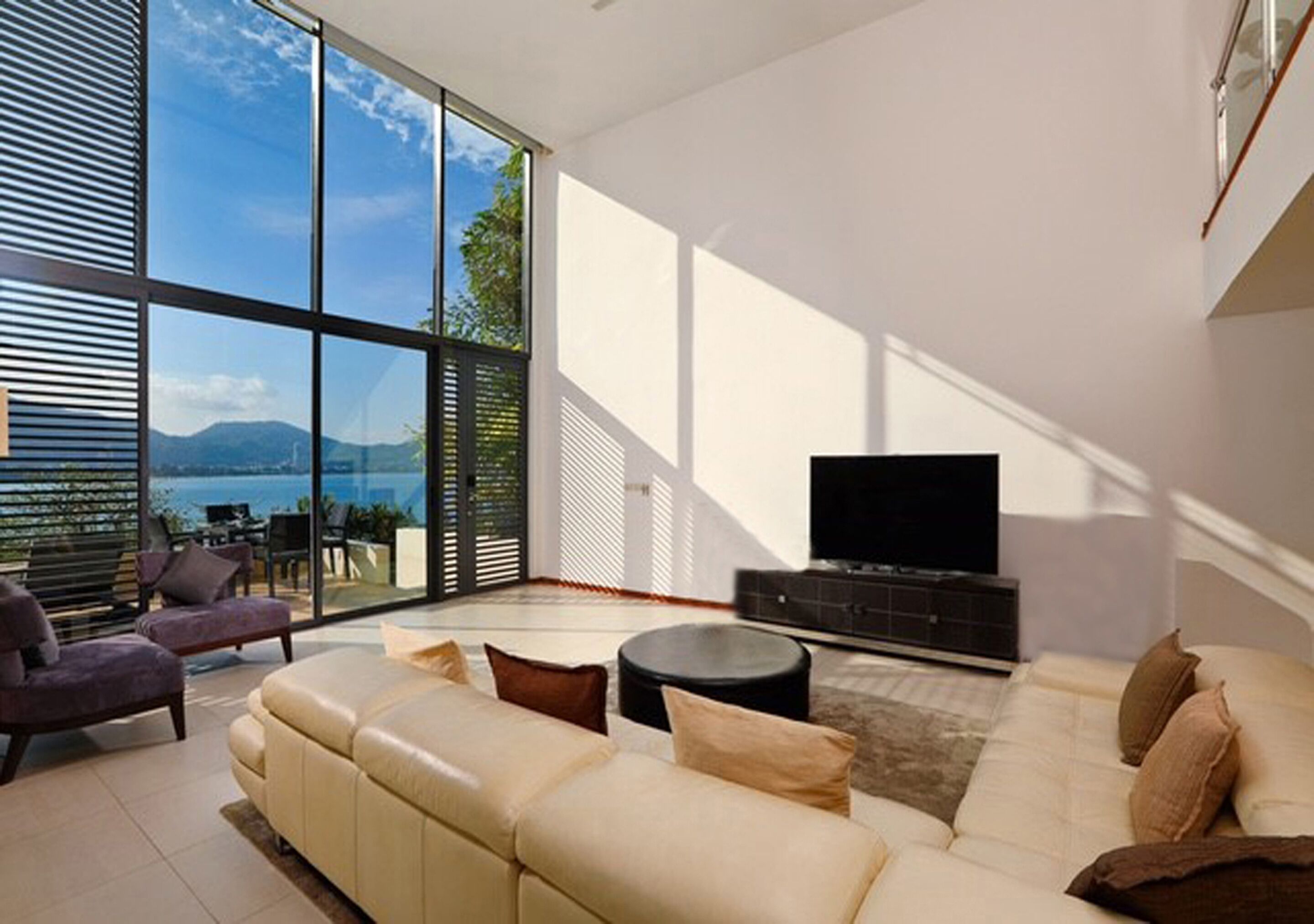 ocean pool suite 3 bedroom | living area | 32-inch lcd tv with cable channels