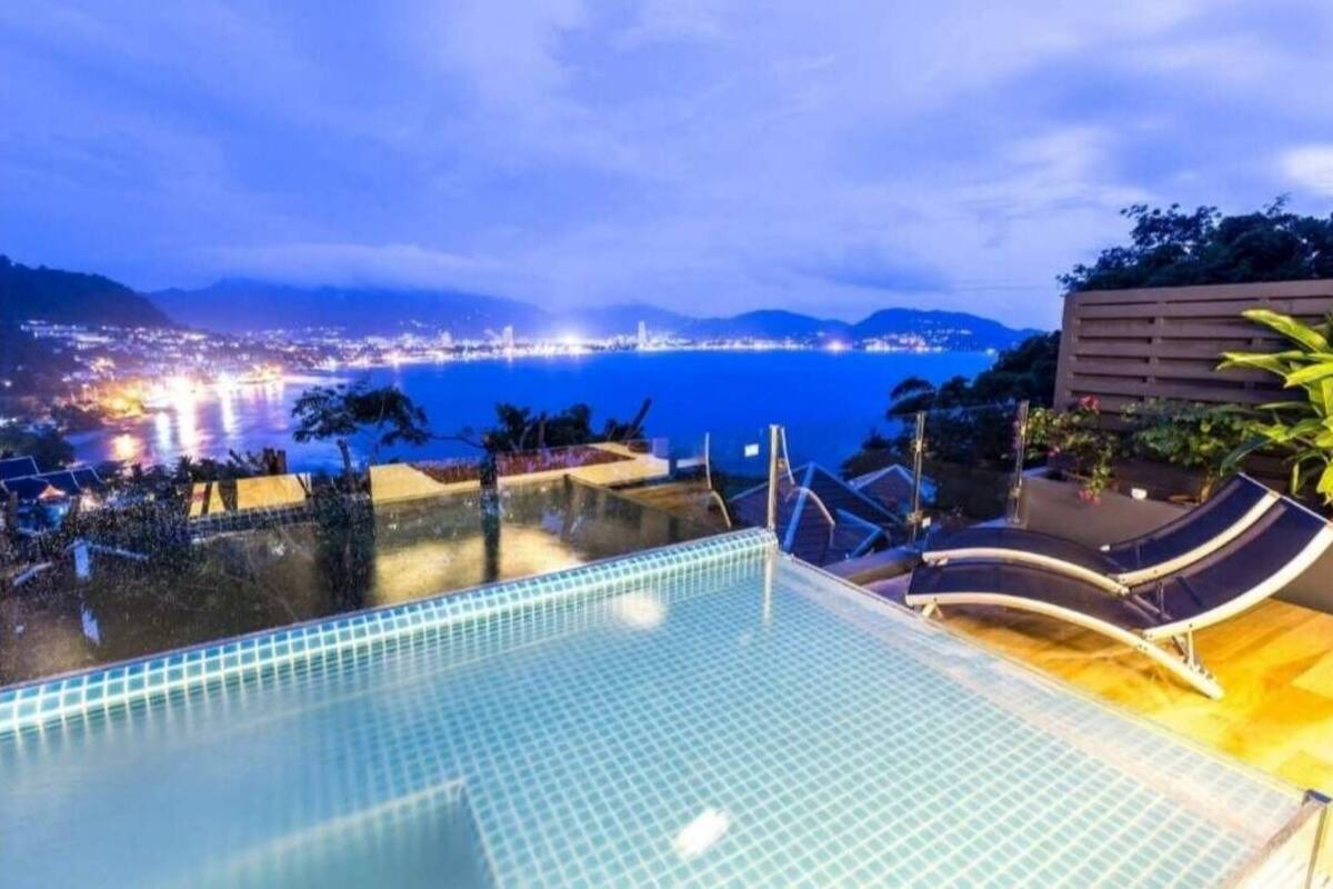 Sky Suite with Plunge Pool | 迷你吧贈品、房內夾萬、遮光窗簾/窗簾、熨斗/熨衫板
