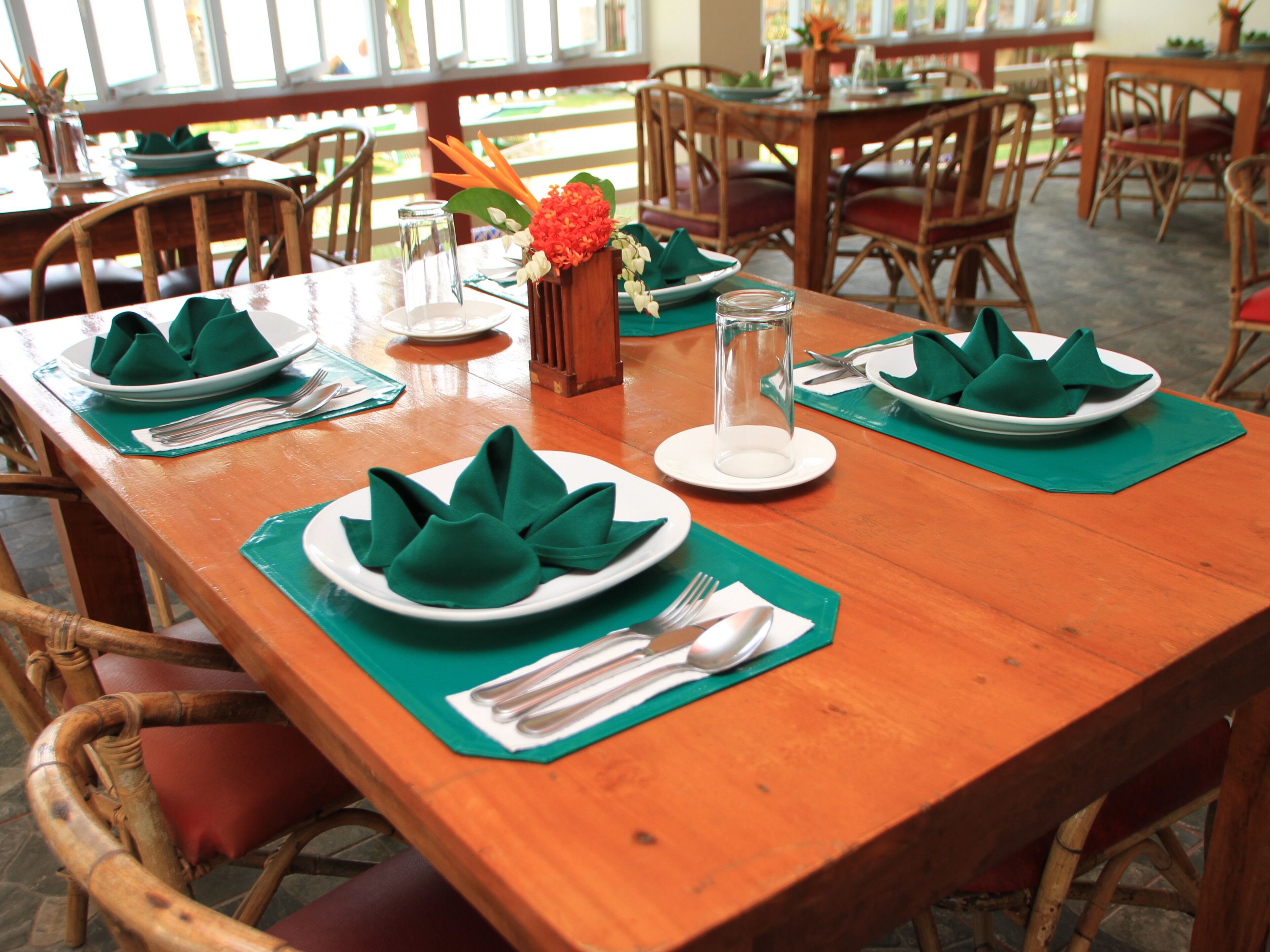 breakfast, lunch, dinner served; international cuisine, beach views