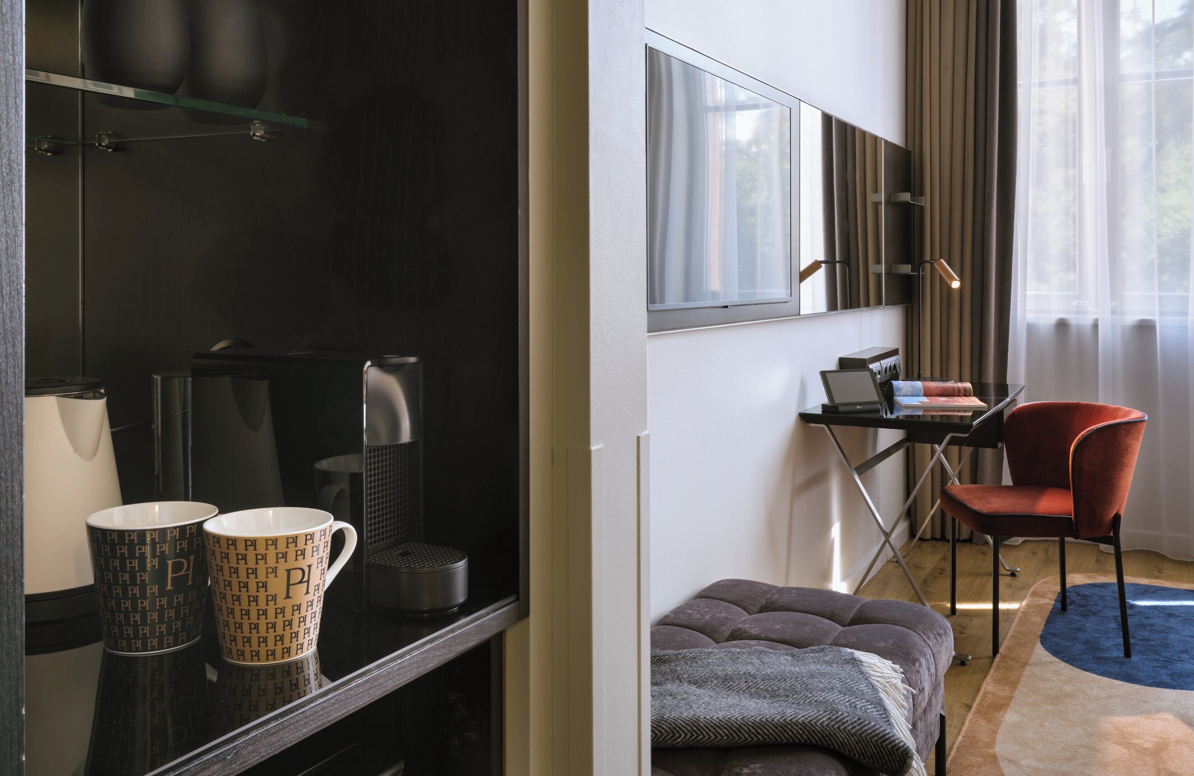 superior double room | hypo-allergenic bedding, minibar, in-room safe, desk