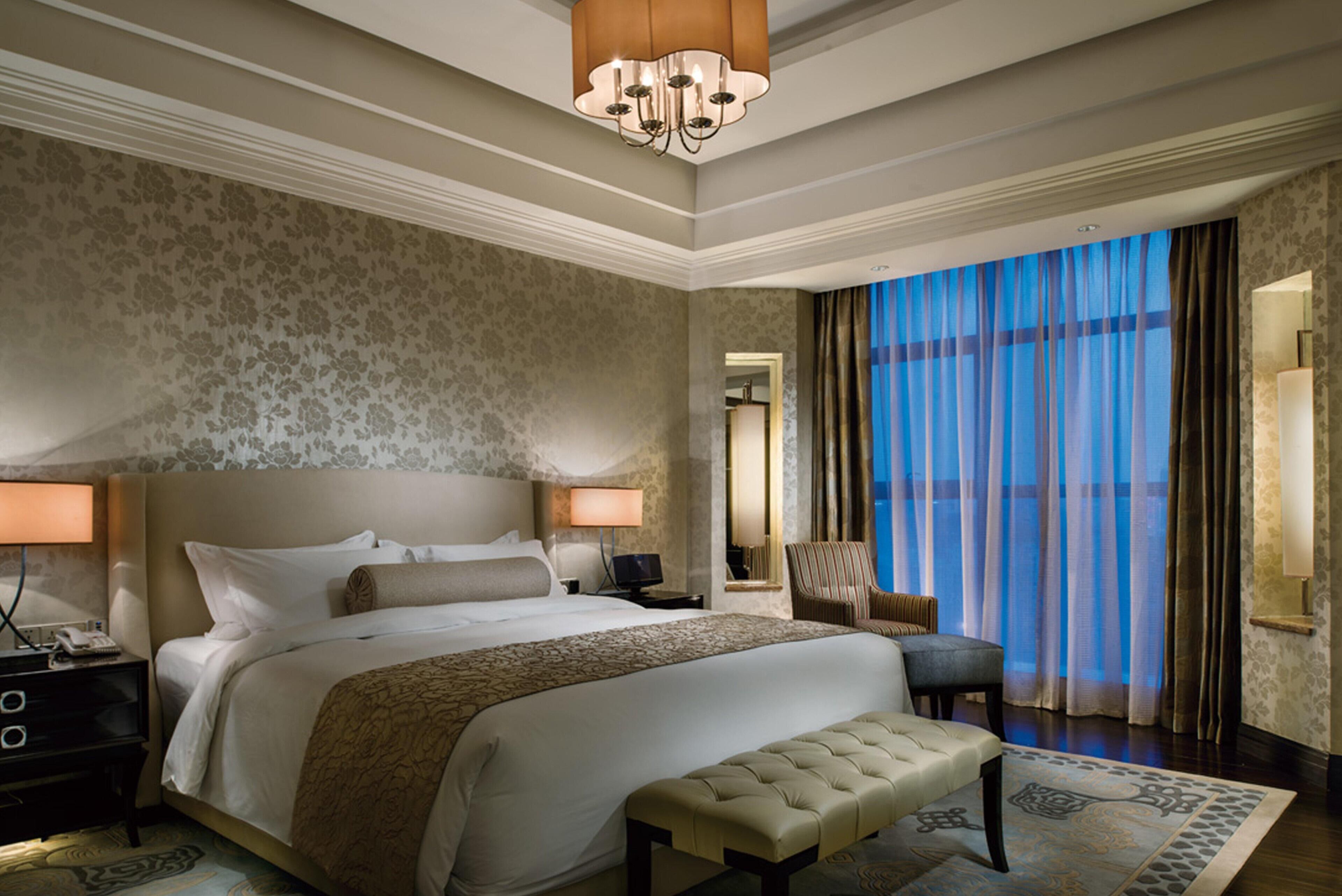 Minibar, in-room safe, desk, blackout curtains