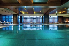 Indoor pool - Crowne Plaza Hefei by IHG (Hefei)