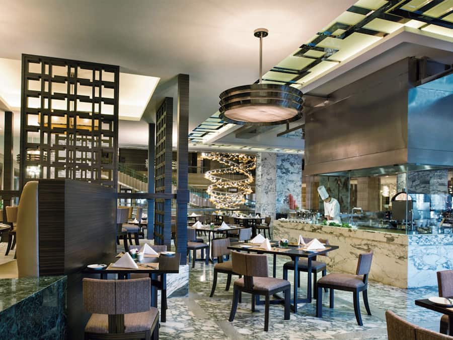 3 restaurants; breakfast, lunch, and dinner served