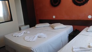 Standard Triple Room | Minibar, desk, blackout curtains, free WiFi - (Fortaleza)