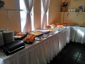 Free daily buffet breakfast  - (Fortaleza)