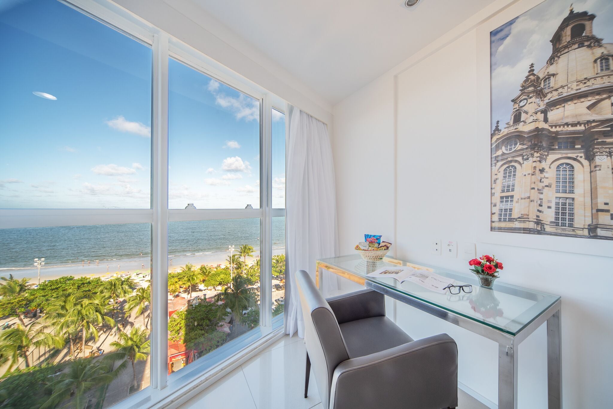 premium frente mar casal | minibar, in-room safe, desk, laptop workspace