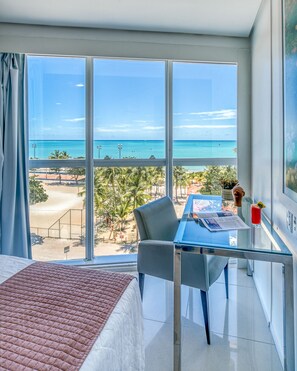 Premium Triplo Frente Mar