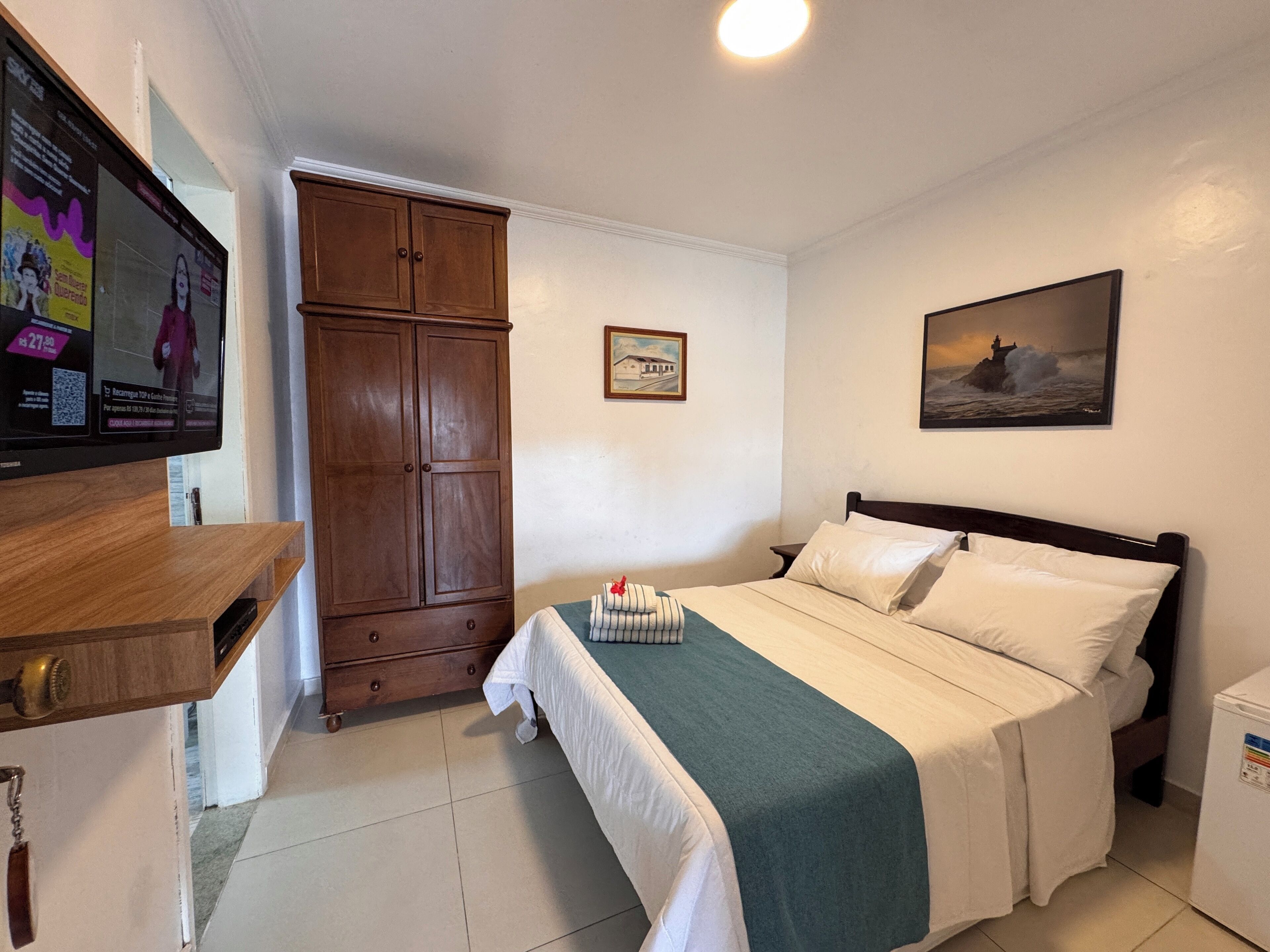 ห้องเอ็กเซกคิวทีฟ, เตียงควีนไซส์ 1 เตียง, เครื่องปรับอากาศ, วิวสระว่ายน้ำ | สิ่งอำนวยความสะดวกในห้องพัก