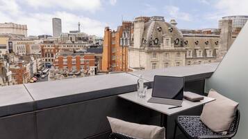 Superior ME City View Terrace | City view