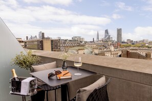 Superior ME River View Terrace | City view - ME London (London)