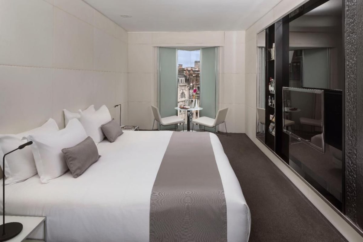 Egyptian cotton sheets, premium bedding, down comforters