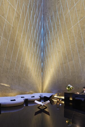 Lobby - ME London (London)