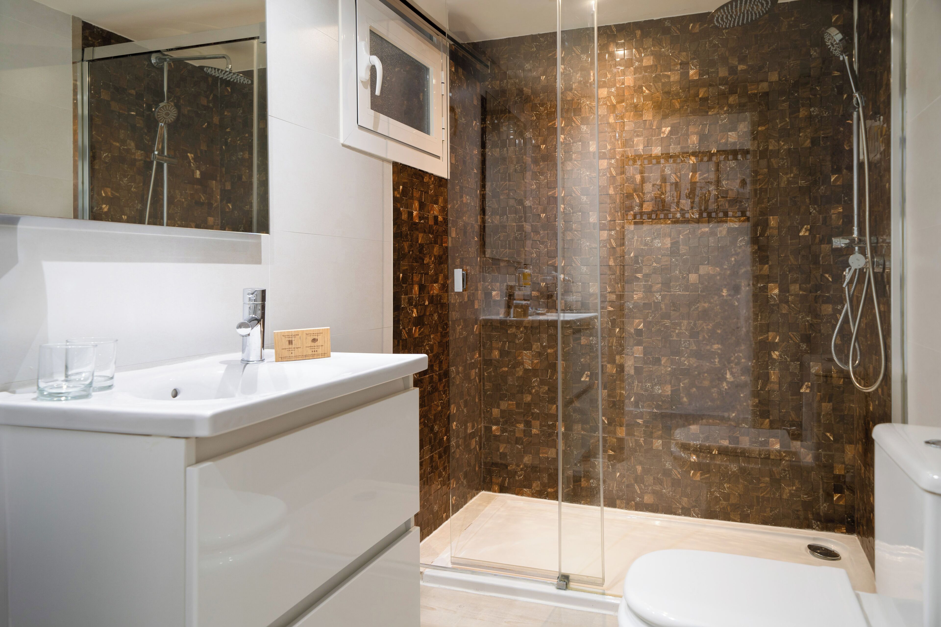 shower, rainfall showerhead, eco-friendly toiletries, hair dryer