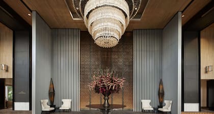Keraton at The Plaza, The Unbound Collection by Hyatt