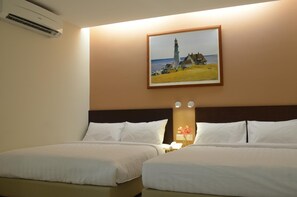 Desk, iron/ironing board, free WiFi - Hotel Asia (Langkawi)